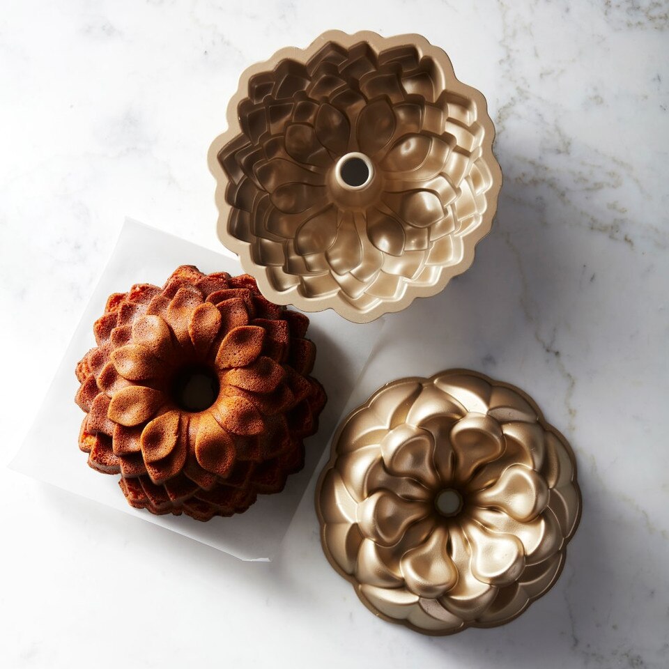 Nordic Ware Magnolia Bundt Cake Pan Williams Sonoma Australia